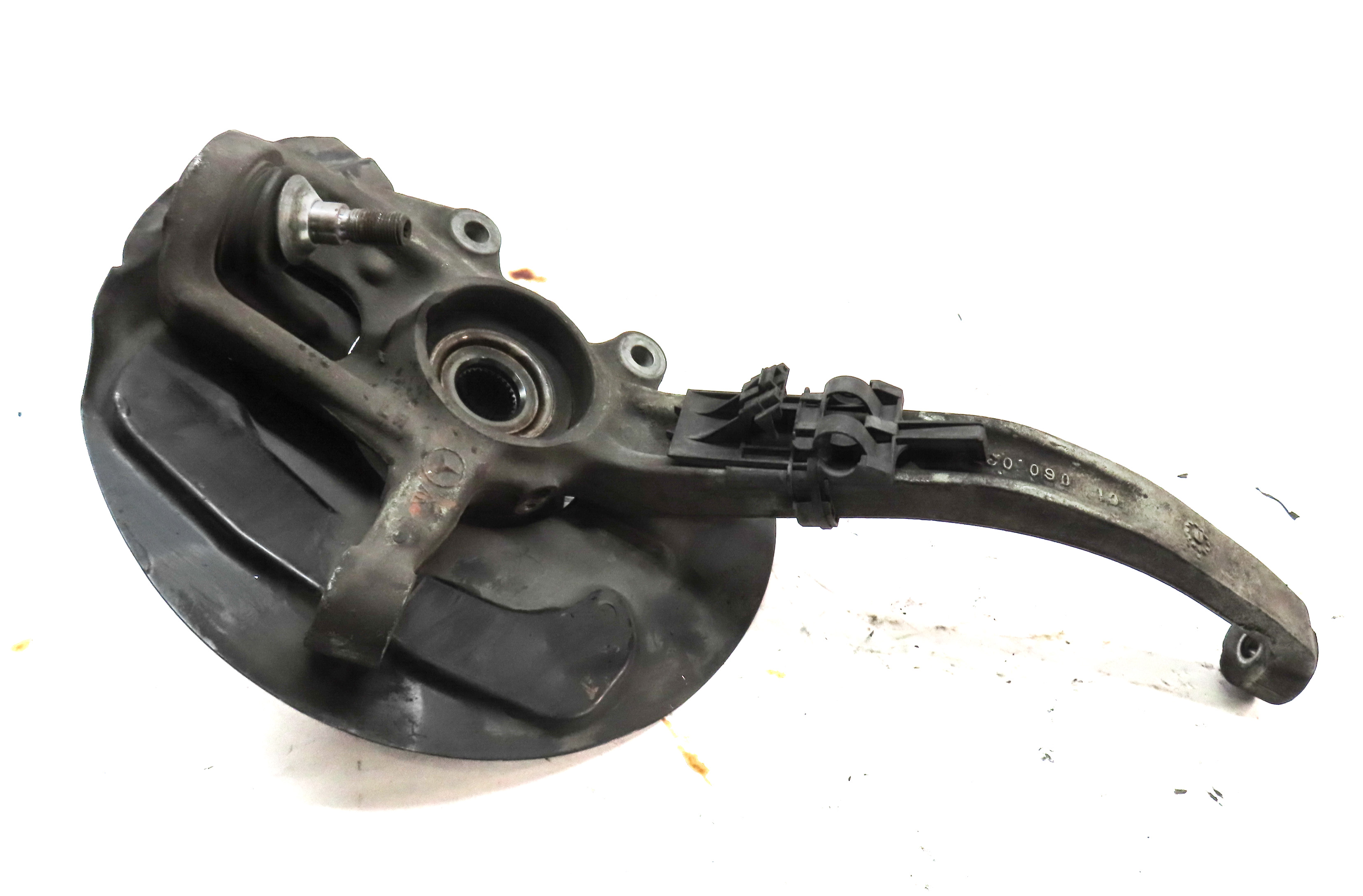 09-12 MERCEDES GL320 GL350 GL450 GL550 (X164) LEFT FRONT DRIVER SPINDLE KNUCKLE — exact item pictured